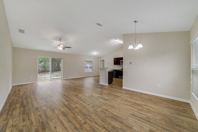 Foto del edificio - 60 Bahia Court Track