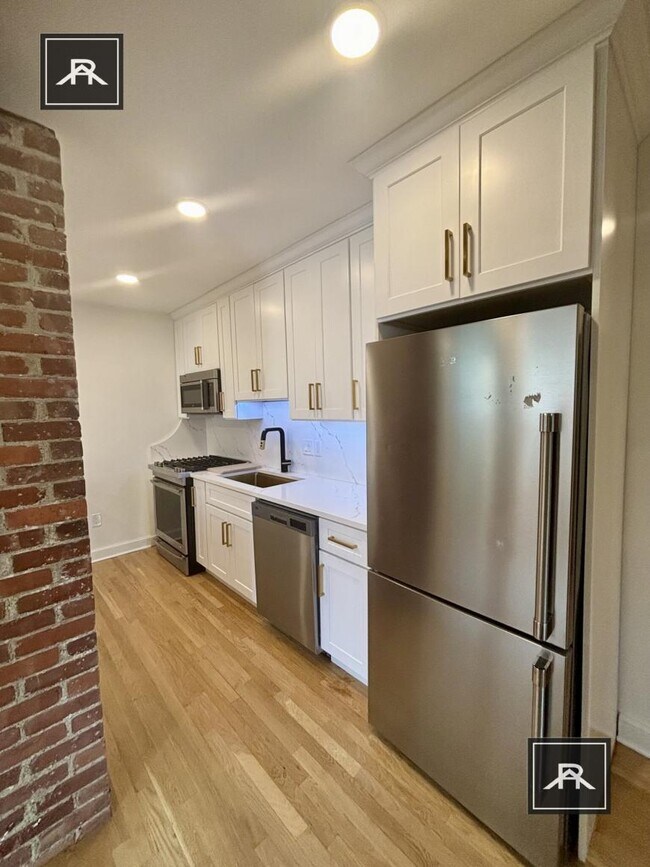 Foto del edificio - 2 bedroom in Brookline MA 02445