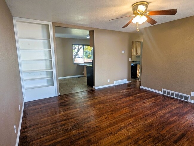 Building Photo - 317 W 930 N