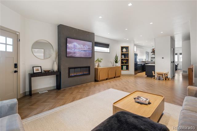 Foto principal - 1584 Vrain St