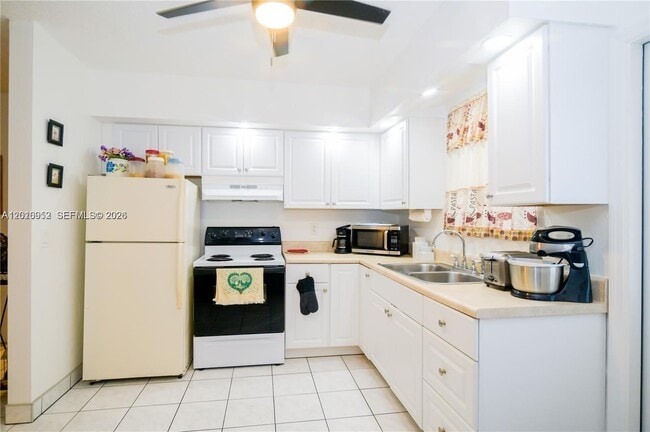 Foto del edificio - 1716 N 16th Ct