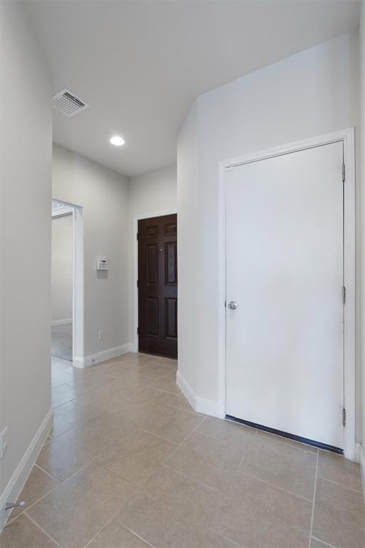 Building Photo - 209 Methodius Dr