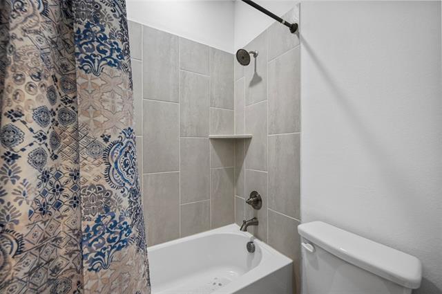 Foto del edificio - 353 Saltmeadow Ln