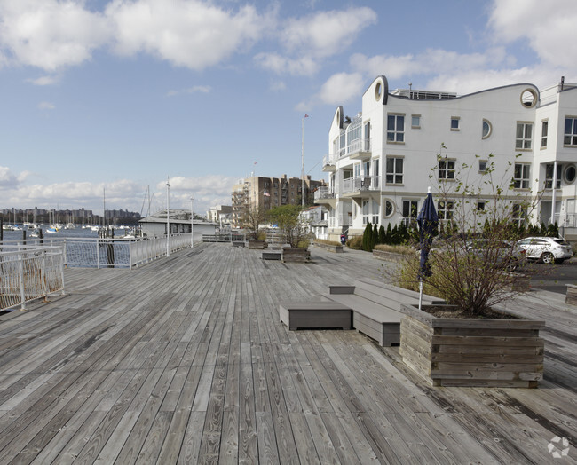 Building Photo - The Breakers at Sheepshead Bay Condominium