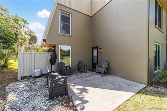 Building Photo - 11517 W Sandpiper Ct