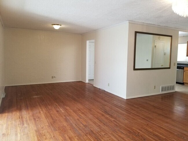 Dining room - 3404 Dellwood Ct NE