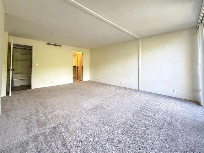 Foto del edificio - Beautiful One Bedroom in Hawaii Kai