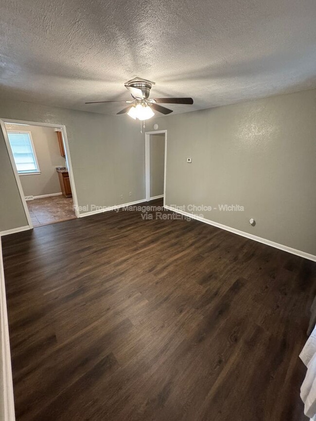 Building Photo - 2136 S Euclid St