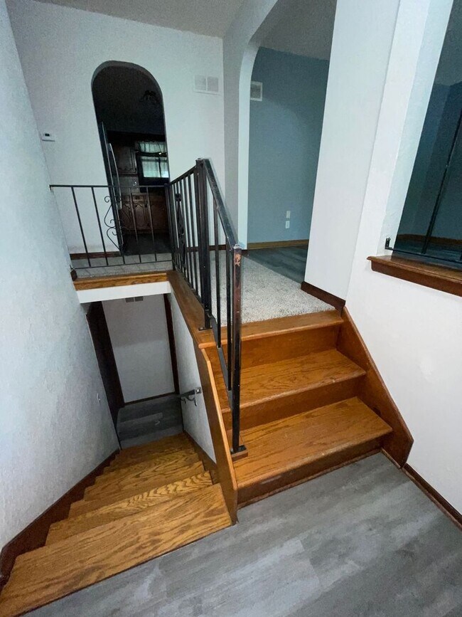 Foto del edificio - Beautifully Updated 3 Bedroom 2 bathroom H...