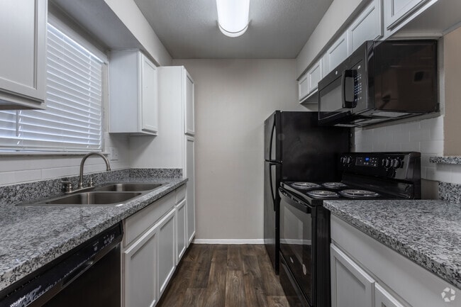 White & Granite Kitchen - Windfern Meadows