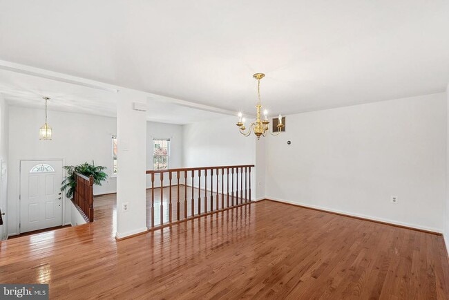 Building Photo - 3120 Valentino Ct