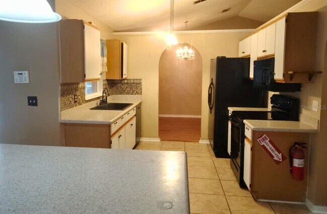 Foto del edificio - 326 Hanging Moss Rd