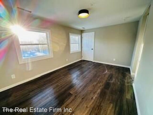 Building Photo - 1 br, 1 bath House - 114 Viking Rd.