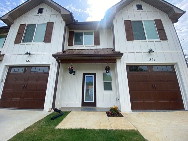 Building Photo - 34 Lyons Dr NW