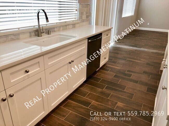 Foto del edificio - 4150 Duncan Ave