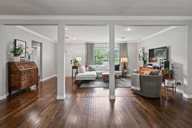 Foto del edificio - 721 Owensons Dr