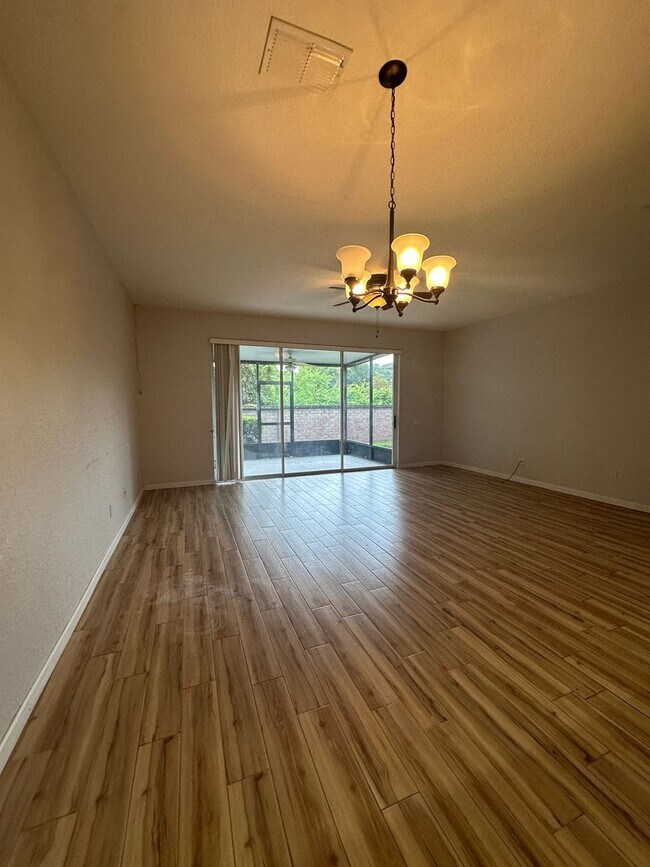 Building Photo - Spacious Town home in gated community of A...