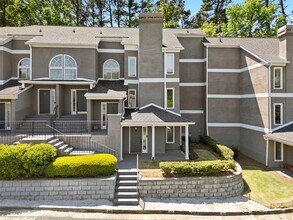 Building Photo - 46 St Claire Ln NE