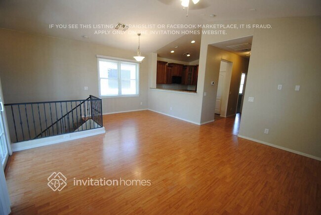 Foto del edificio - 2119 E Huntington Dr