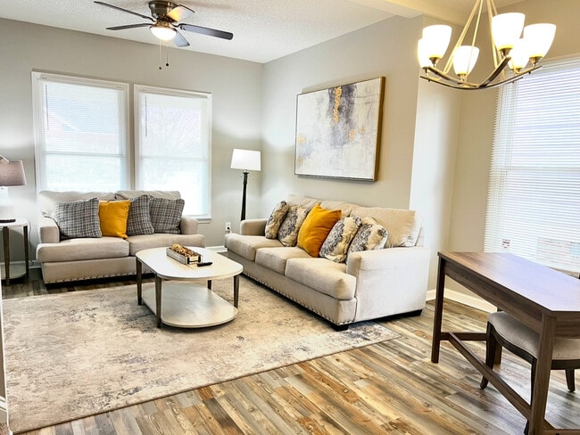 Foto del edificio - 714 Integrity Oaks Dr