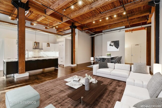 Foto del edificio - 676 N Kingsbury St