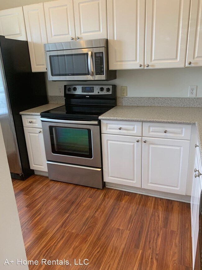 Foto del edificio - 660 Celebration Ave