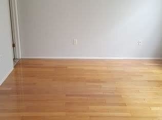 Foto del edificio - 10 Folkstone Ct