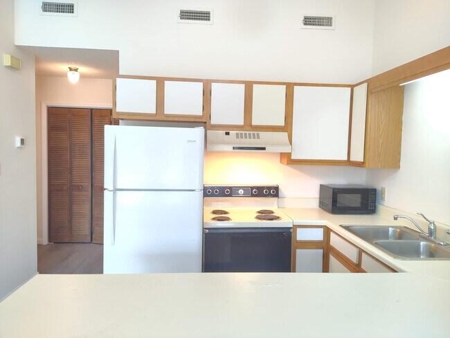 Foto del edificio - 510 Fairwood Lakes Dr