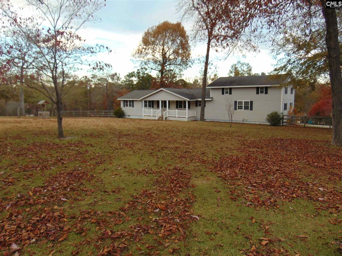 Primary Photo - 1402 Robert Hendrix Rd