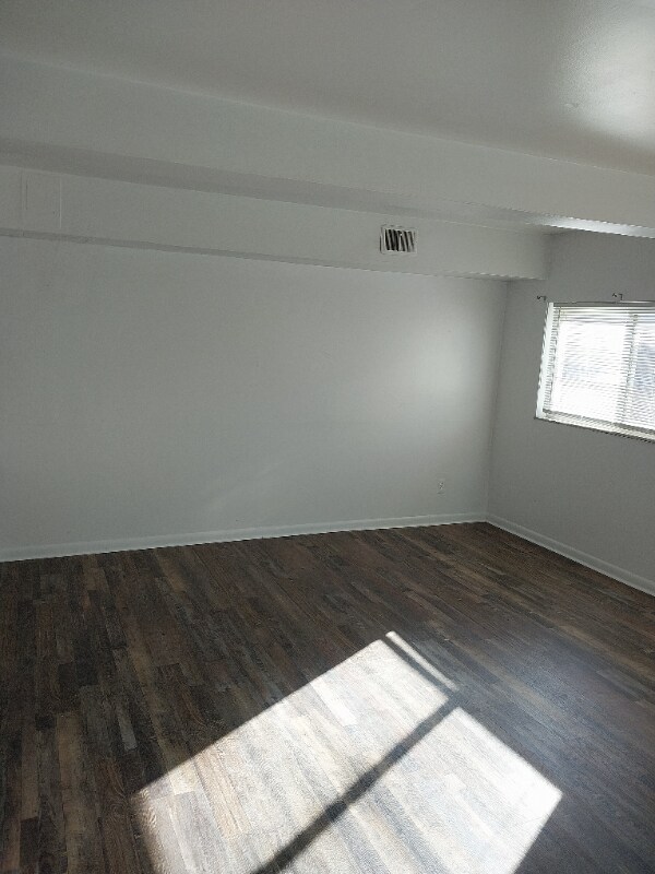 Building Photo - 4 Columbine Ct