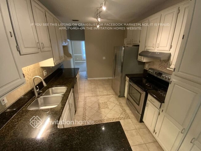 Building Photo - 4540 San Clerc Rd
