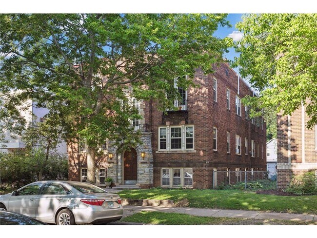 Building Photo - 3406 Harriet Ave