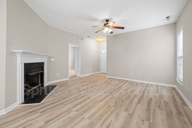 Building Photo - 103 Litton St