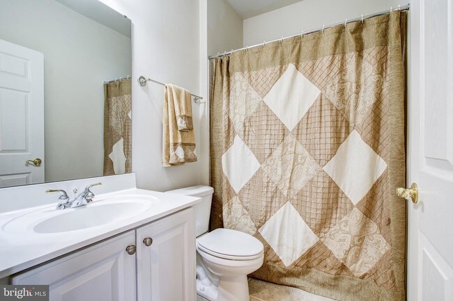 Building Photo - 1602 Regent Manor Ct