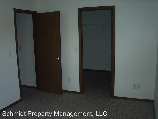 Building Photo - 3 br, 2 bath Apartment - 612 South 15th Ave