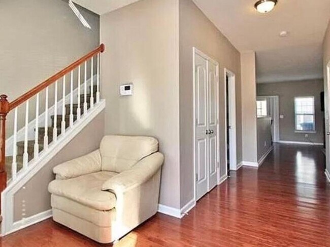 Foto del edificio - Townhome in Charlotte