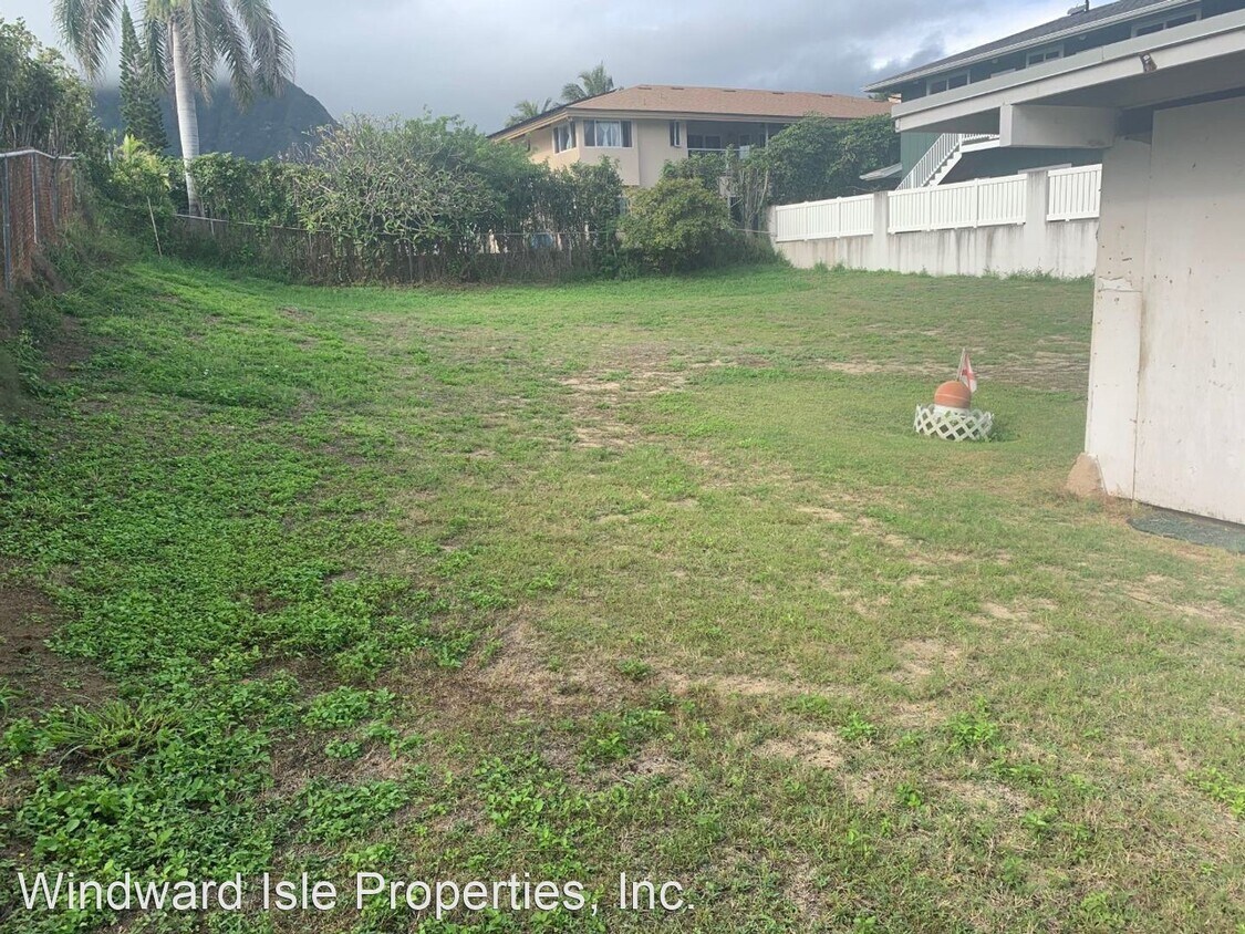 Building Photo - 2 br, 1 bath House - 41-912 Laumilo Street