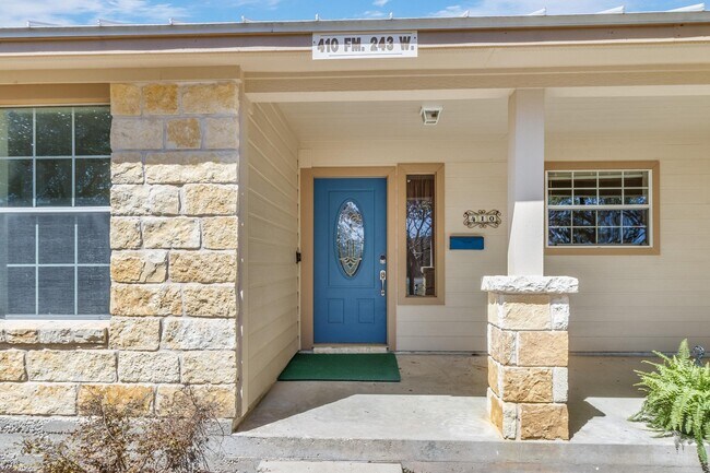 Building Photo - 410 FM 243