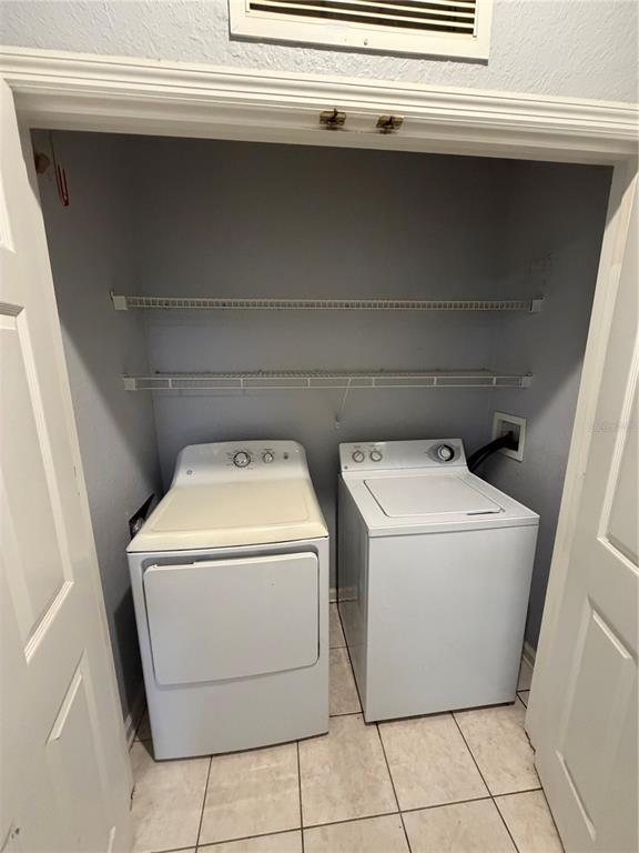 Building Photo - 6100 Stevenson Dr