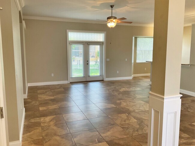 Foto del edificio - 7203 Remington Oaks Dr