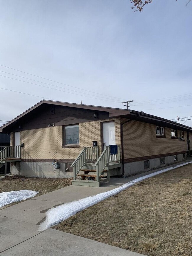 2012 4th St NE Unit F, Great Falls, MT 59404 Apartments 2012 4th St