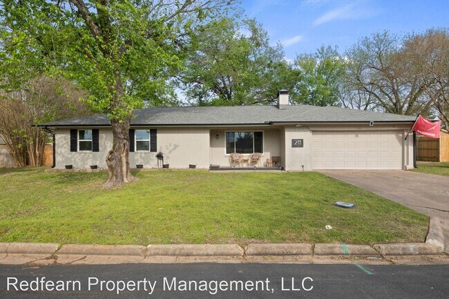 Foto del edificio - 3 br, 2 bath House - 211 Red Bird