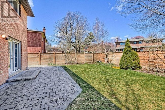 Photo du bâtiment - 3069 Given Rd