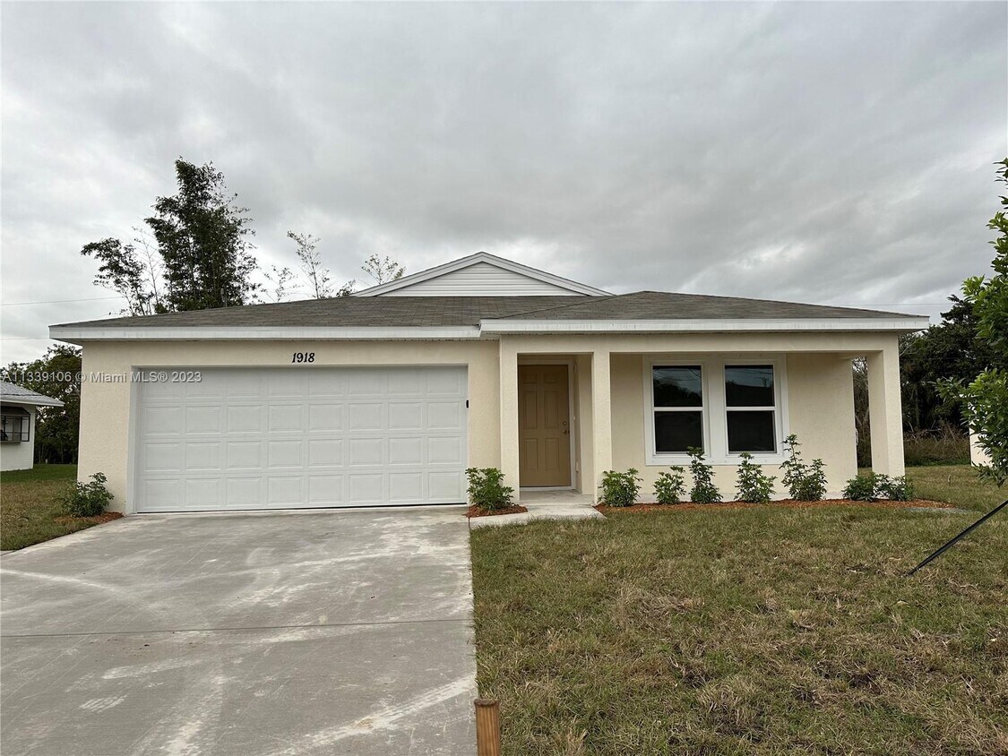 1918 SE Floresta Dr, Port Saint Lucie, FL 34983 House for Rent in