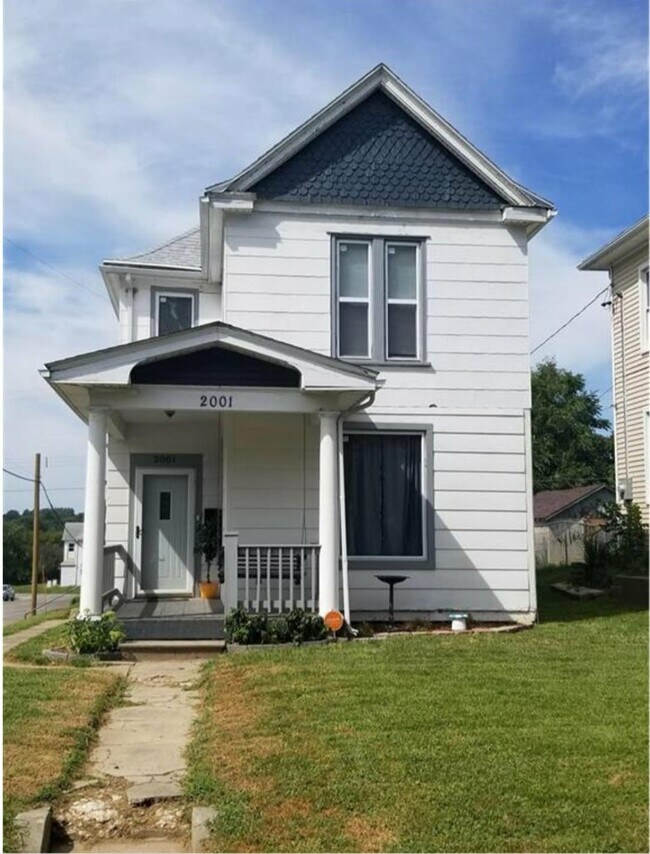 Foto del edificio - 2001 Mitchell Ave