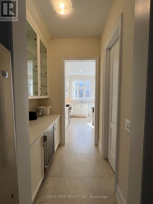 Building Photo - 1264 Queens Plate Rd.