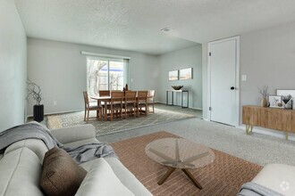 Building Photo - 1229 Lakecrest Dr