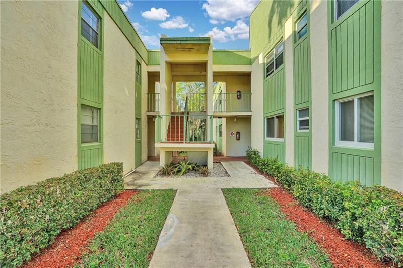 Primary Photo - 4148 NW 90th Ave