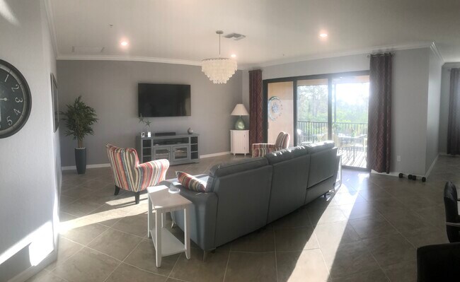Foto del edificio - 10055 Crooked Creek Dr