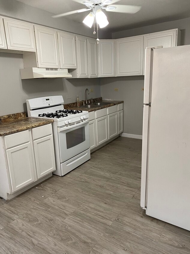 Foto principal - 4856 Mulford St